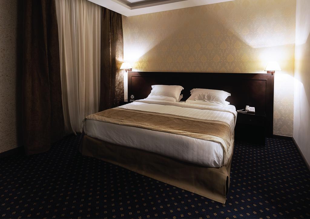Seven Roses 4* Амман