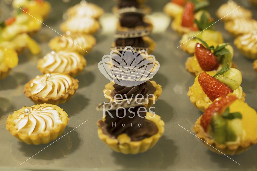 Seven Roses Отель