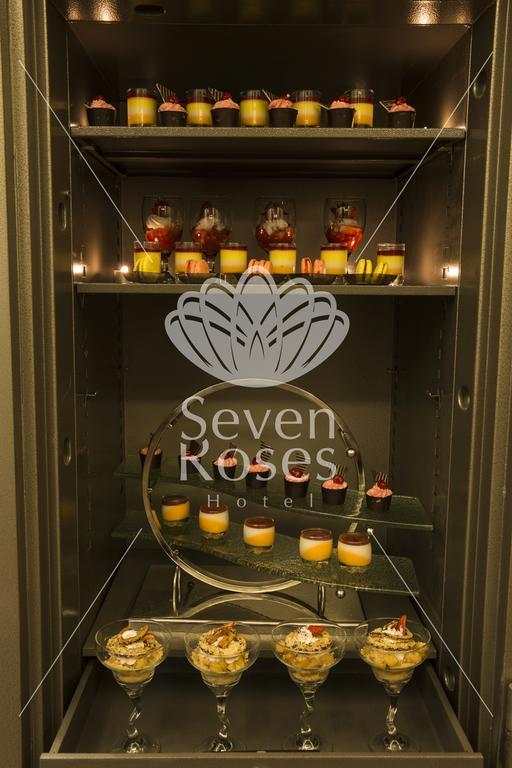 Seven Roses 4*