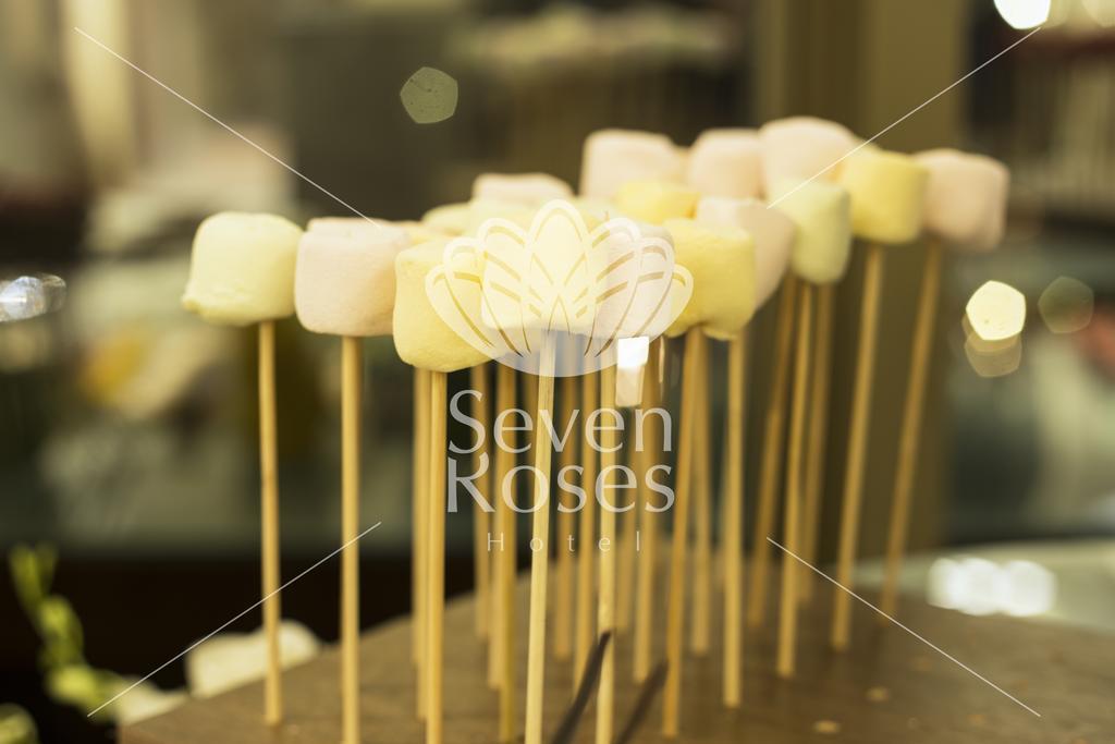 Hotel Seven Roses