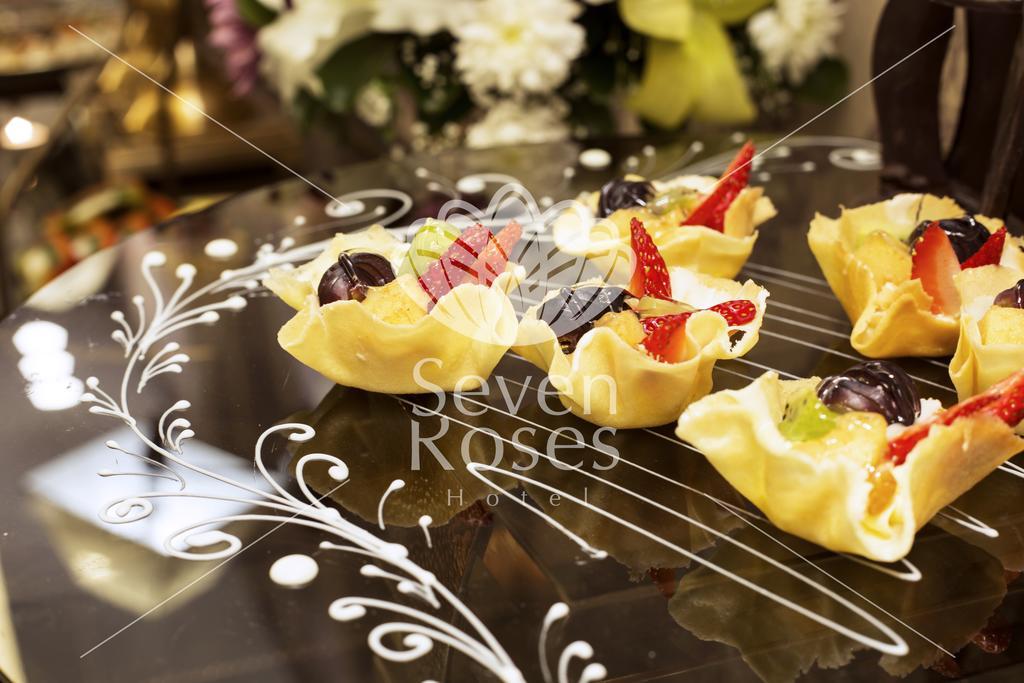 Hotel Seven Roses 4*